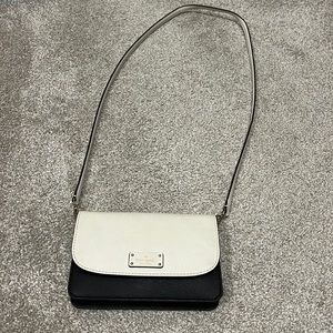 Black and white Kate spade crossbody